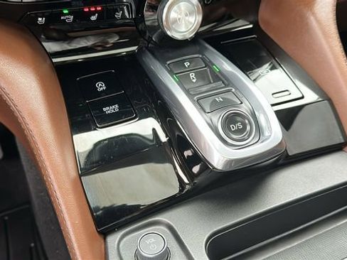 Certified 2025 Acura MDX w/ Advance Package image 18