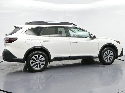 Used 2020 Subaru Outback Premium AWD/4WD image 8