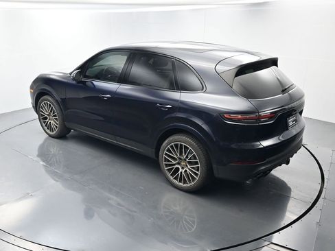 Certified 2023 Porsche Cayenne S Platinum AWD/4WD image 34