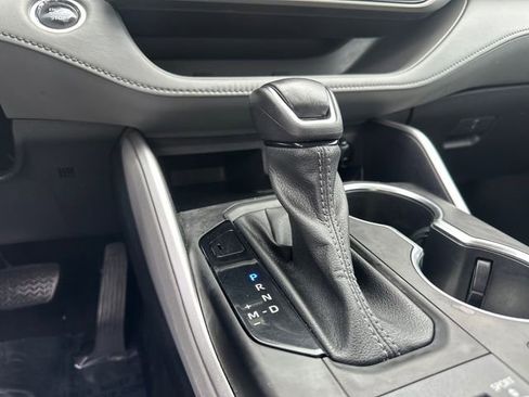 Used 2023 Toyota Highlander XLE image 30