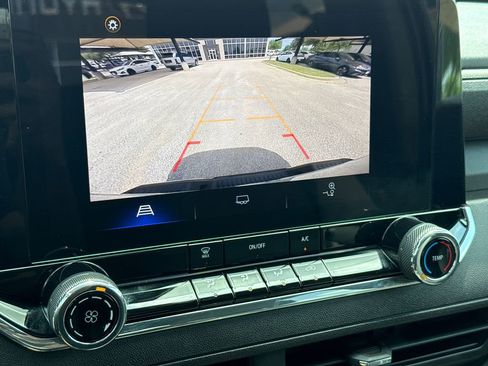 Used 2023 Chevrolet Colorado W/T RWD image 24