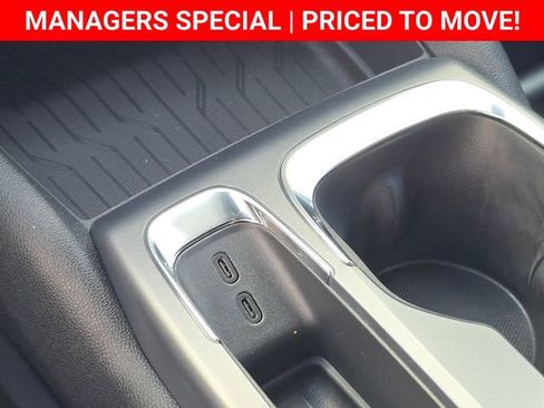 New 2026 Chevrolet Equinox EV LT image 28