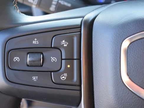 Used 2024 GMC Yukon AT4 image 24