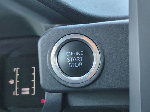 Certified 2025 Toyota 4Runner SR5 image 25