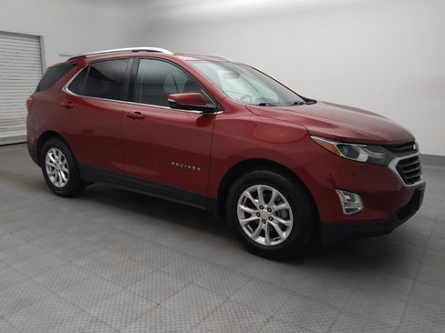 Used 2018 Chevrolet Equinox LT w/ Sun & Infotainment Package FWD image 11