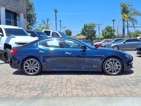 Used 2019 Maserati Ghibli S GranLusso RWD image 6