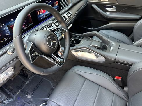 New 2026 Mercedes-Benz GLE 450 4MATIC Coupe image 9