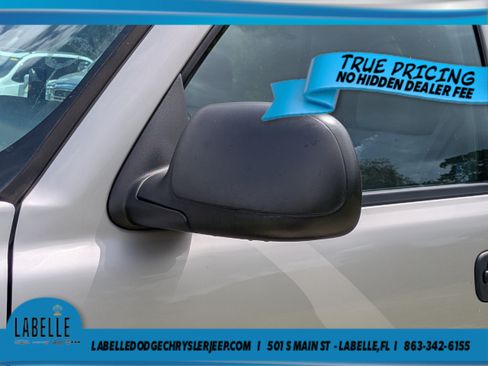 Used 2006 Chevrolet Avalanche Z66 w/ Preferred Equipment Group RWD image 12