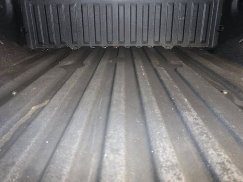 Used 2022 Nissan Titan PRO-4X w/ Pro-4x Convenience Package image 19