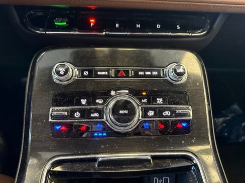Certified 2023 Lincoln Nautilus Reserve AWD/4WD image 21