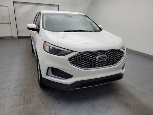 Used 2023 Ford Edge SEL image 14