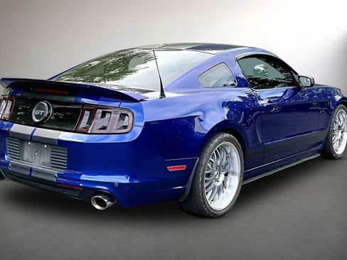 Used 2013 Ford Mustang GT Premium w/ Electronics Pkg RWD image 5