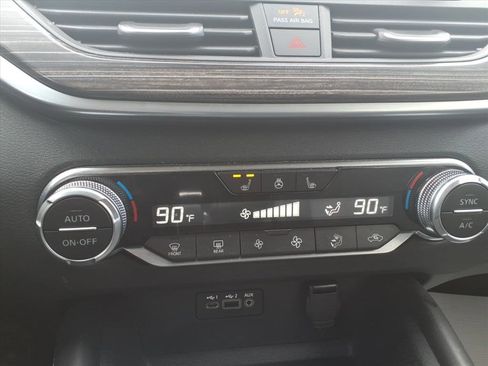 Used 2019 Nissan Altima 2.5 Platinum image 22