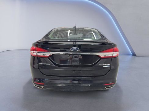 Used 2018 Ford Fusion Titanium AWD/4WD image 5