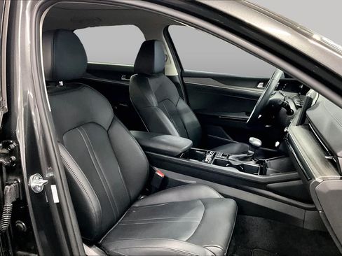 Used 2025 Kia K5 EX FWD image 9