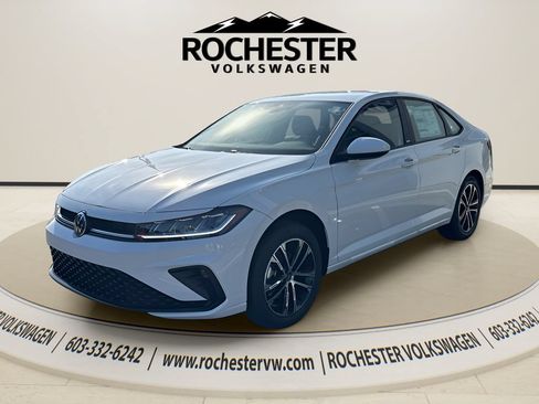 Used 2026 Volkswagen Jetta Sport FWD image 2