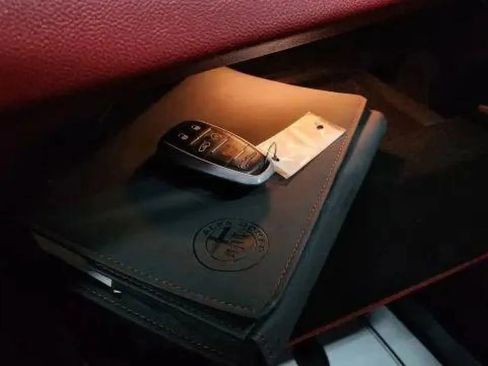 Used 2017 Alfa Romeo Giulia Ti image 45