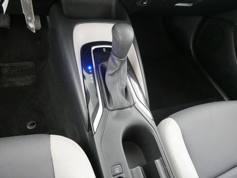 Used 2023 Toyota Corolla LE image 24