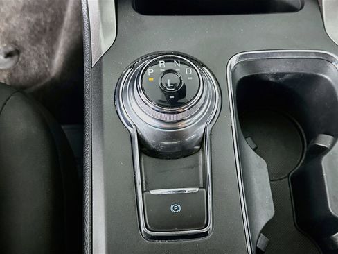 Used 2020 Ford Fusion SE FWD image 25