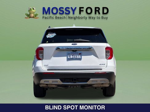 Certified 2023 Ford Explorer XLT w/ Equipment Group 202A AWD/4WD image 7