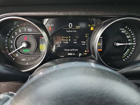 Used 2022 Jeep Wrangler Unlimited Sahara w/ Cold Weather Group AWD/4WD image 15