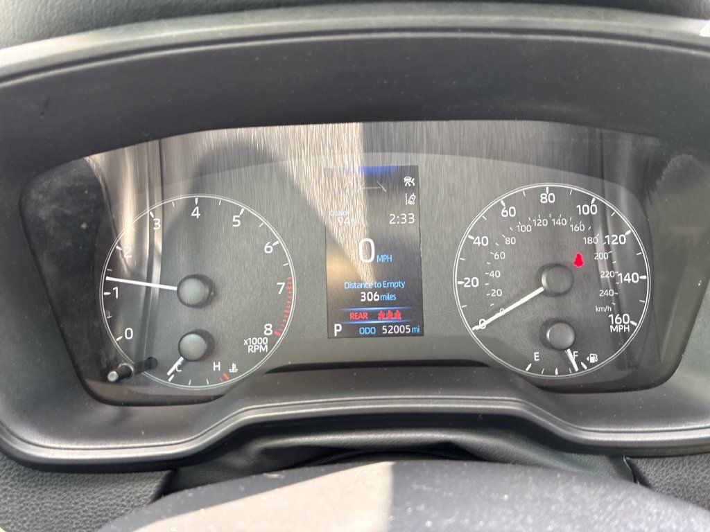 Used 2024 Toyota Corolla LE FWD image 23