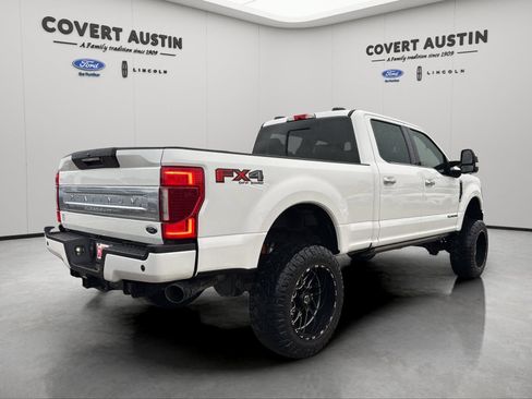 Used 2022 Ford F250 Platinum w/ FX4 Off-Road Package AWD/4WD image 4