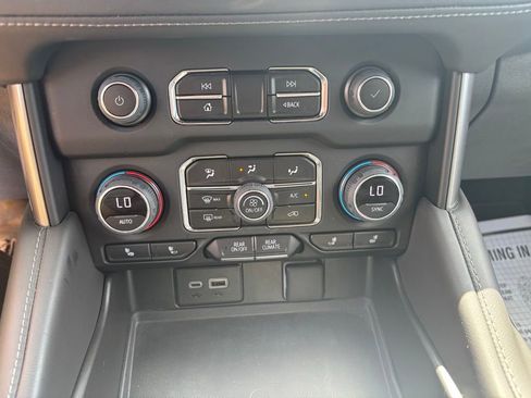 Used 2023 Chevrolet Tahoe LT w/ LT Signature Plus Package AWD/4WD image 19