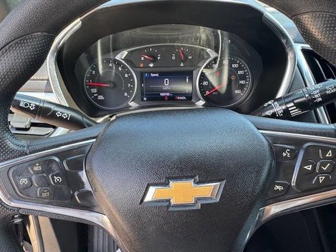 Used 2019 Chevrolet Equinox LT image 44