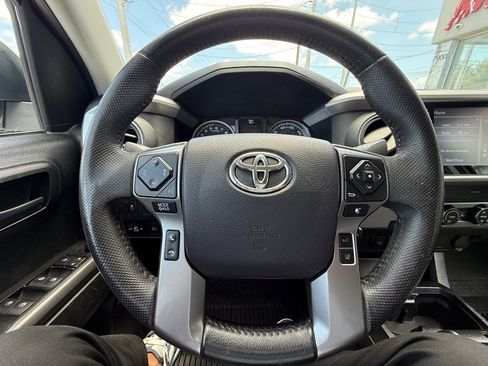 Used 2021 Toyota Tacoma SR5 image 11