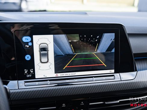 Used 2024 Volkswagen Golf R image 23