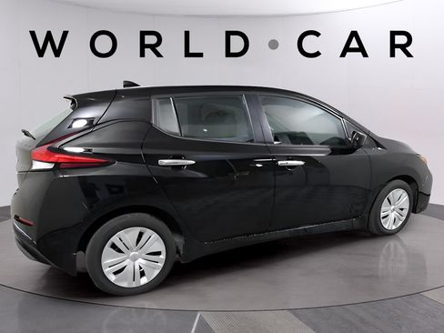 Used 2025 Nissan Leaf S FWD image 5