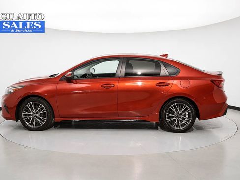 Used 2023 Kia Forte GT-Line w/ GT-Line Technology Package FWD image 4