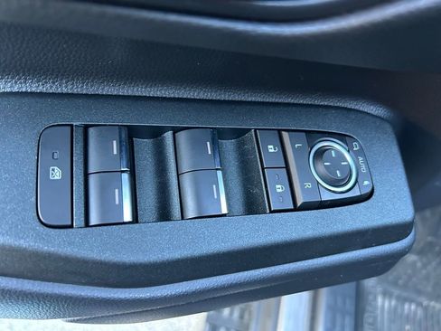 Used 2025 Toyota Land Cruiser image 17