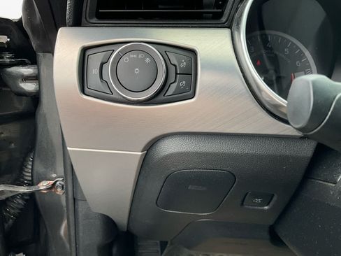 Used 2020 Ford Mustang Premium RWD image 18