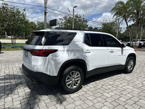 Used 2023 Chevrolet Traverse LT FWD image 32