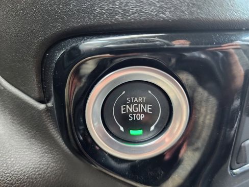 Used 2024 Chevrolet Silverado 2500 LTZ w/ LTZ Convenience Package image 37