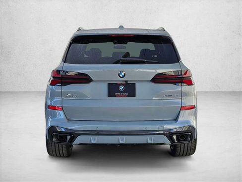 New 2026 BMW X5 sDrive40i image 6