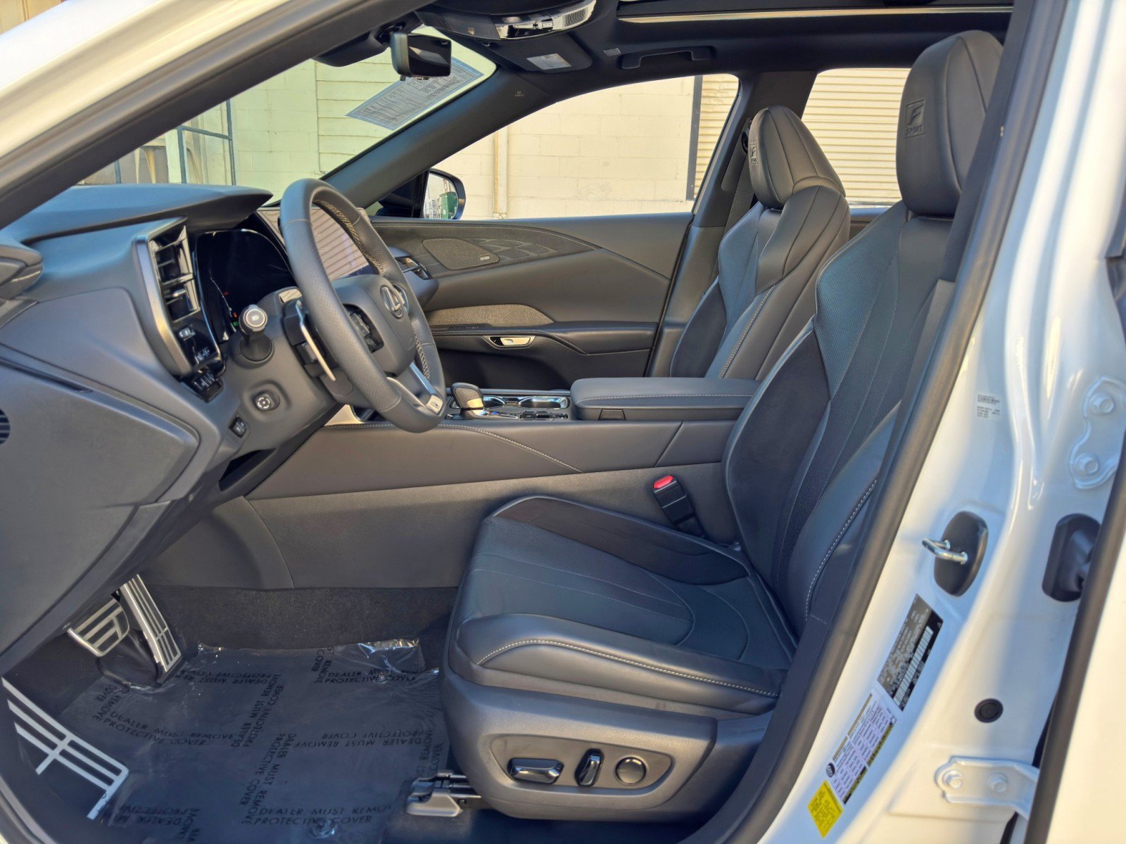 Used 2023 Lexus RX 500h F Sport w/ Cold Area Package AWD/4WD image 17