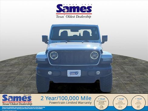 Used 2024 Jeep Gladiator Sport image 2