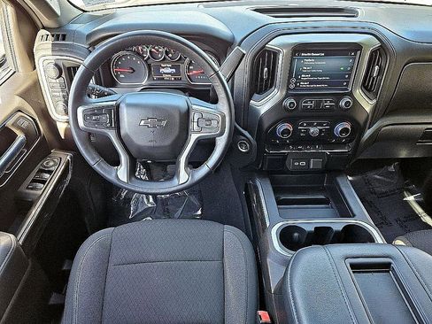 Used 2022 Chevrolet Silverado 1500 RST image 9