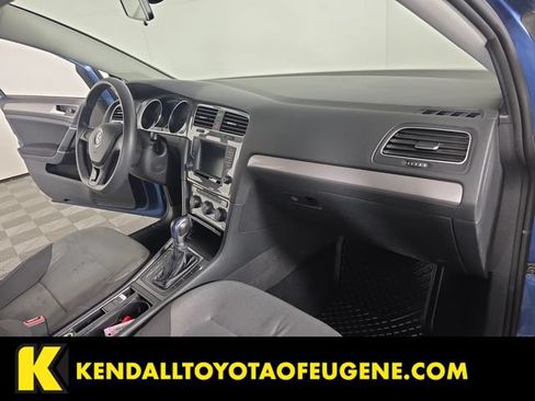 Used 2016 Volkswagen e-Golf SE w/ DC Fast Charging Package FWD image 25