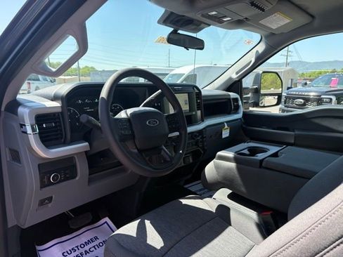 New 2026 Ford F250 XL AWD/4WD image 3