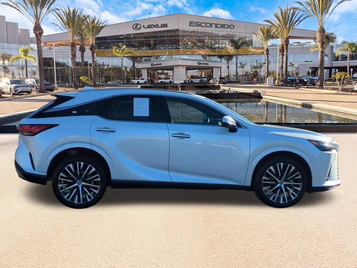 Used 2023 Lexus RX 350 Premium Plus w/ Cold Area Package FWD image 4