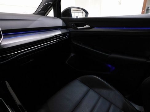 Used 2025 Volkswagen Golf image 76