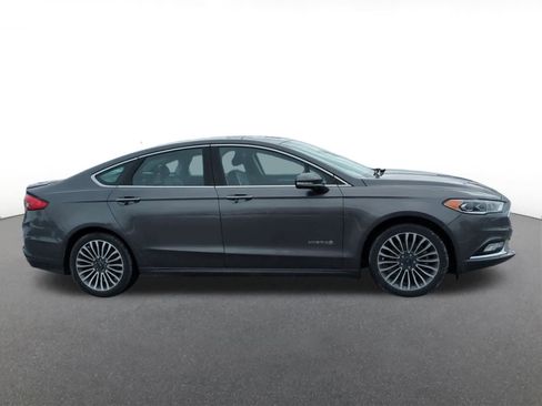 Used 2017 Ford Fusion Titanium image 7