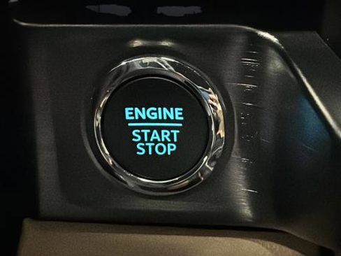 Used 2023 Ford F250 Lariat w/ Lariat Ultimate Package image 39