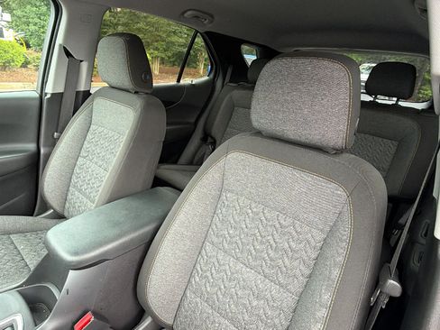 Used 2024 Chevrolet Equinox LT AWD/4WD image 17