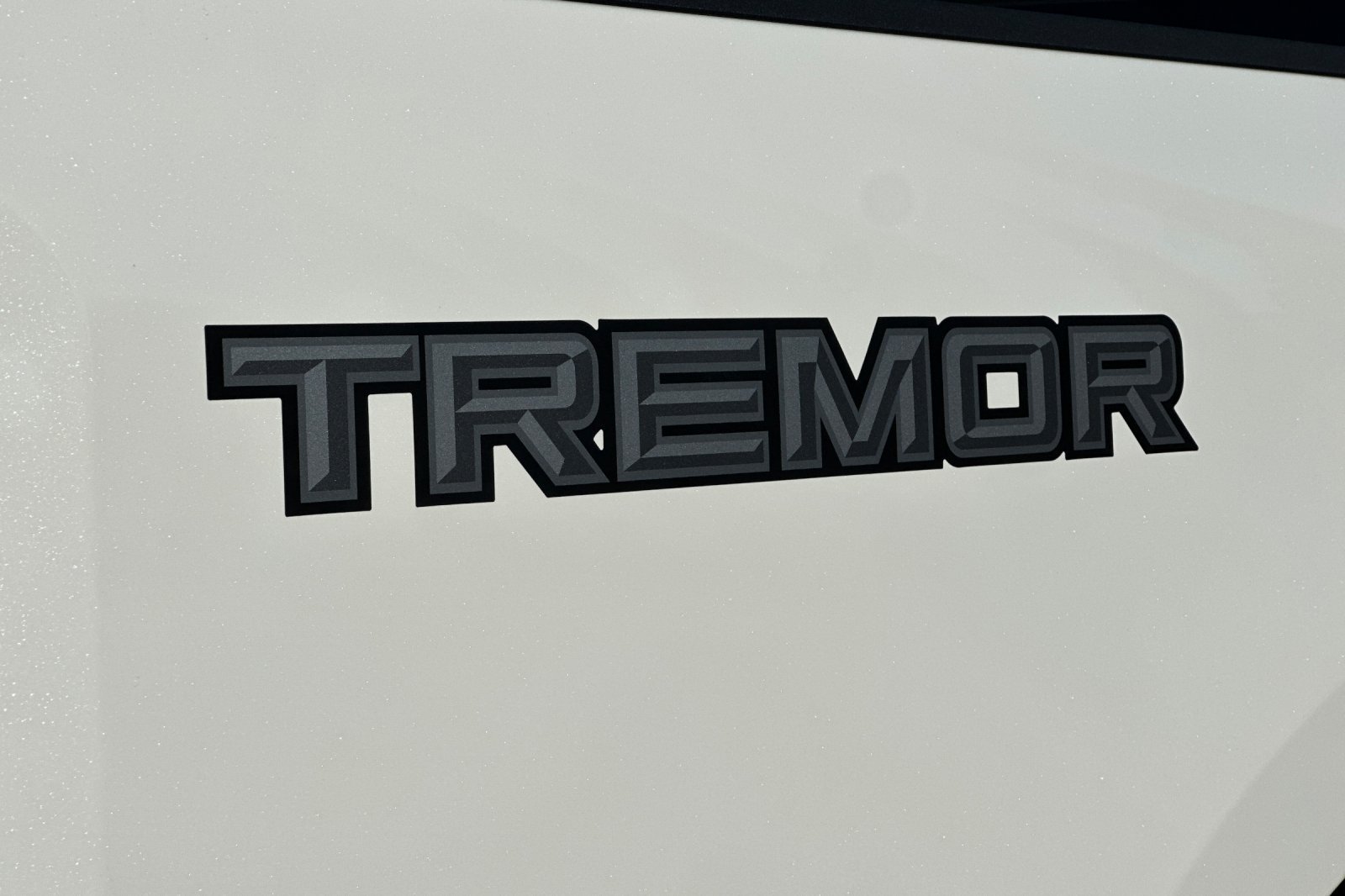 New 2027 Ford F250 Platinum w/ Tremor Off-Road Package AWD/4WD image 26