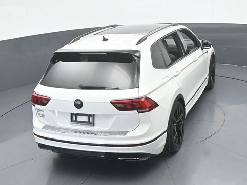 Used 2020 Volkswagen Tiguan SE R-Line image 52